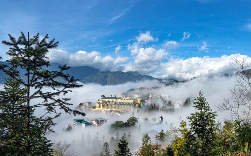 The new administrative center in Sa Pa has been invested with 100 billion VND to build internal roads and technical infrastructure. Photo: Le Viet Khanh.