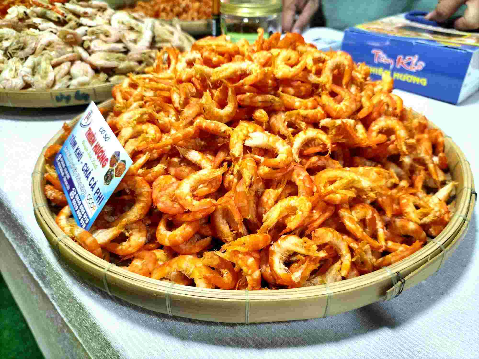 Ca Mau's shrimp and crab products have not yet reached the national 5-star OCOP. Photo: Nhat Ho