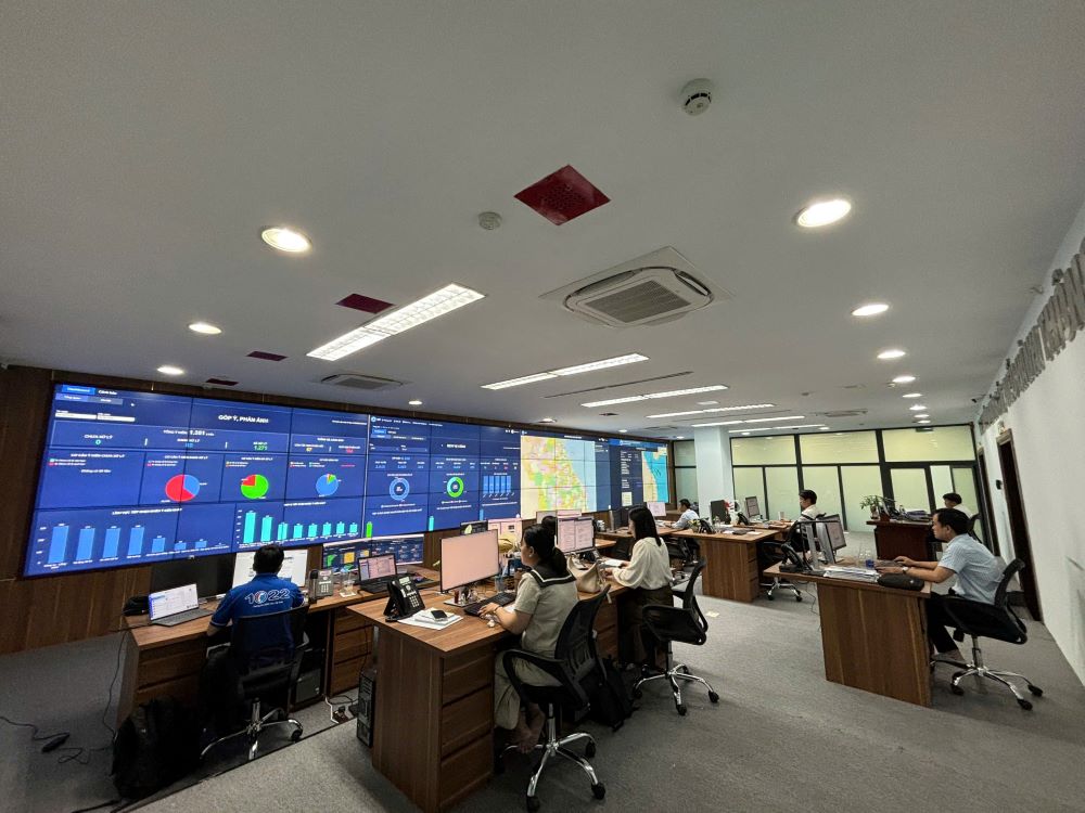 다낭은 읍면동 수준의 디지털 전환 인력을 강화하기 위한 해결책을 찾고 있습니다. 사진: 쩐티