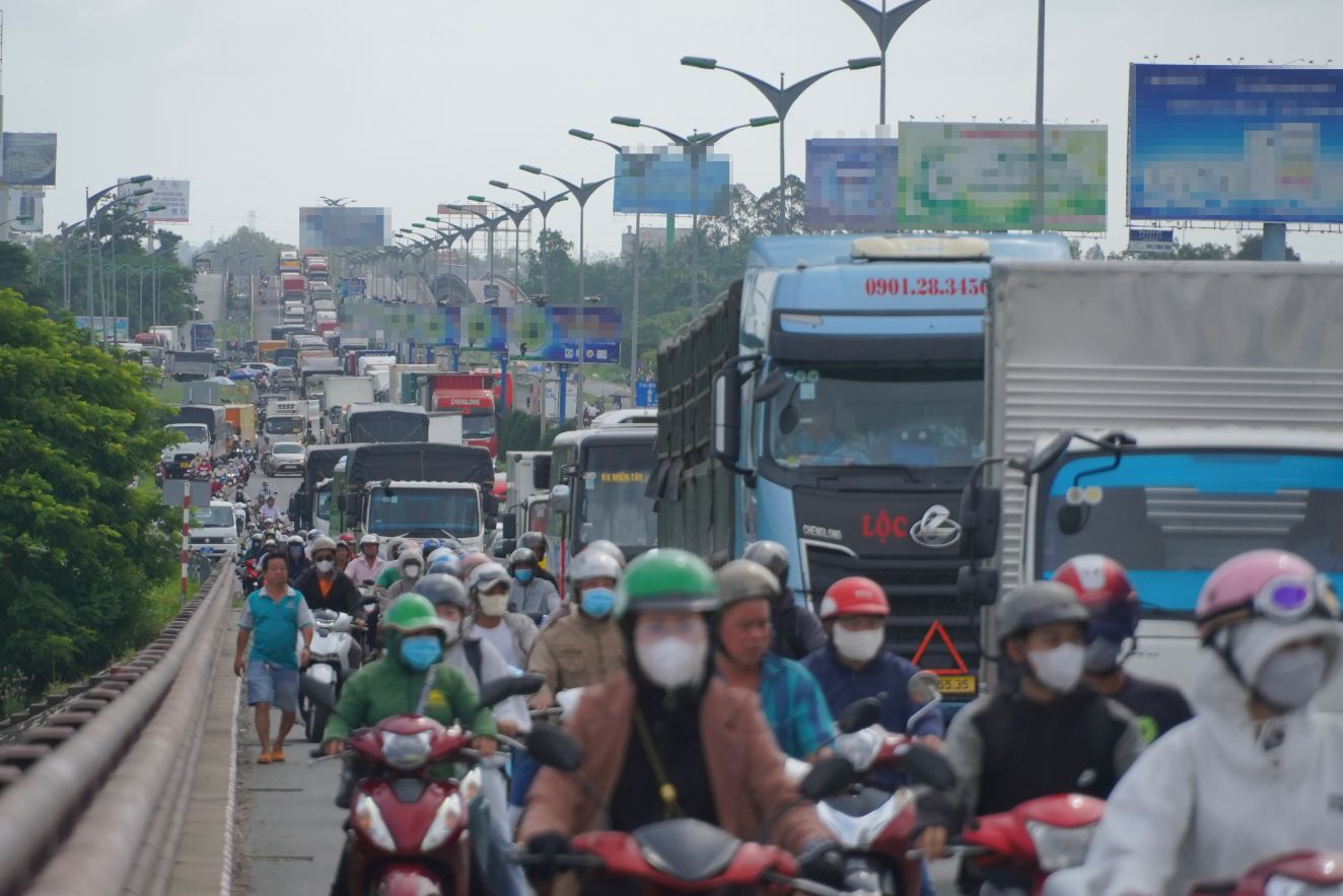 Vu tai nan da lam giao thong bi un tac. Anh: Ta Quang