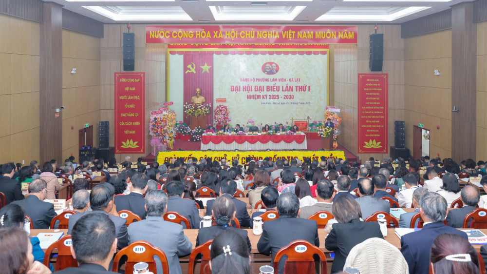 ラムビエン - ダラット区党委員会第1回大会、任期2025年から2030年の写真。写真:チー・ロン