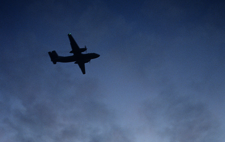 항공기는 약 50명을 태우고 러시아 극동 지역에서 실종되었습니다. 사진: TASS