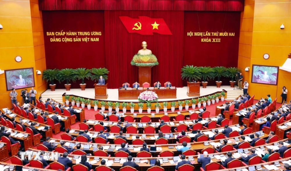 Hoi nghi lan thu 12 Ban Chap hanh Trung uong Dang khoa XIII. Anh: Pham Kien/TTXVN