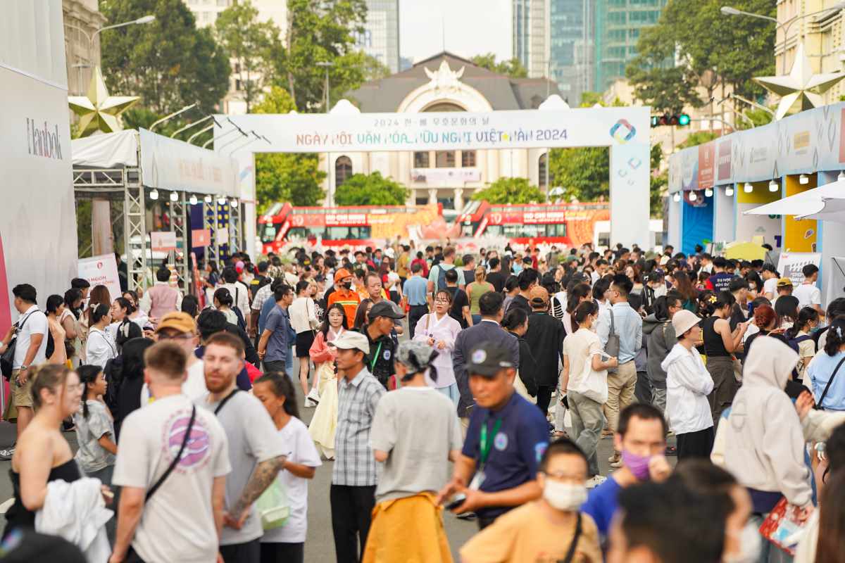 La gente participo en el festival cultural de amistad de Vietnam -Corea en 2024. Foto: Embajada coreana de Corea