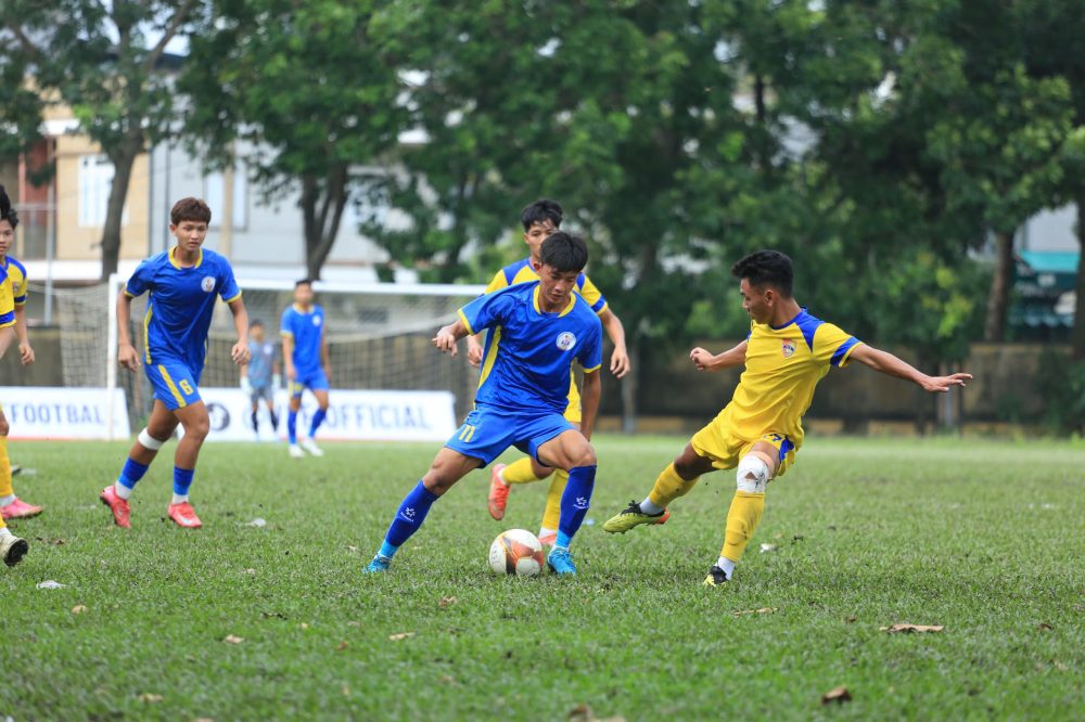 Dong Thap (ao xanh) thang nguoc dong Dak Lak 3-1. Anh: VFF