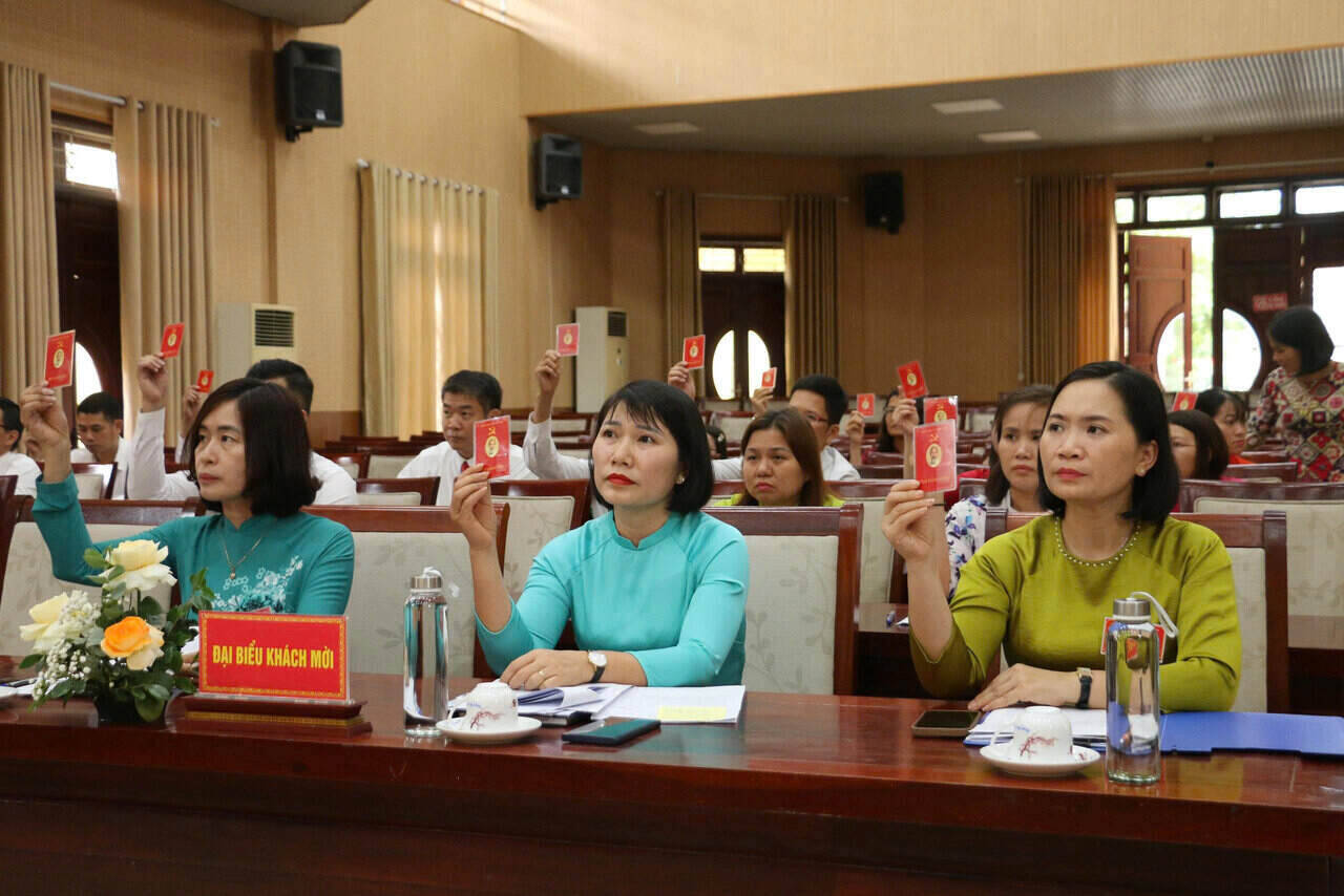 The 1st Hai Duong Ward People's Committee Party Congress. Photo: Quoc Tung