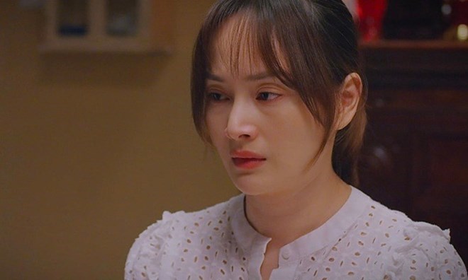 Diễn viên giờ vàng Lan Phương ly thân chồng Tây