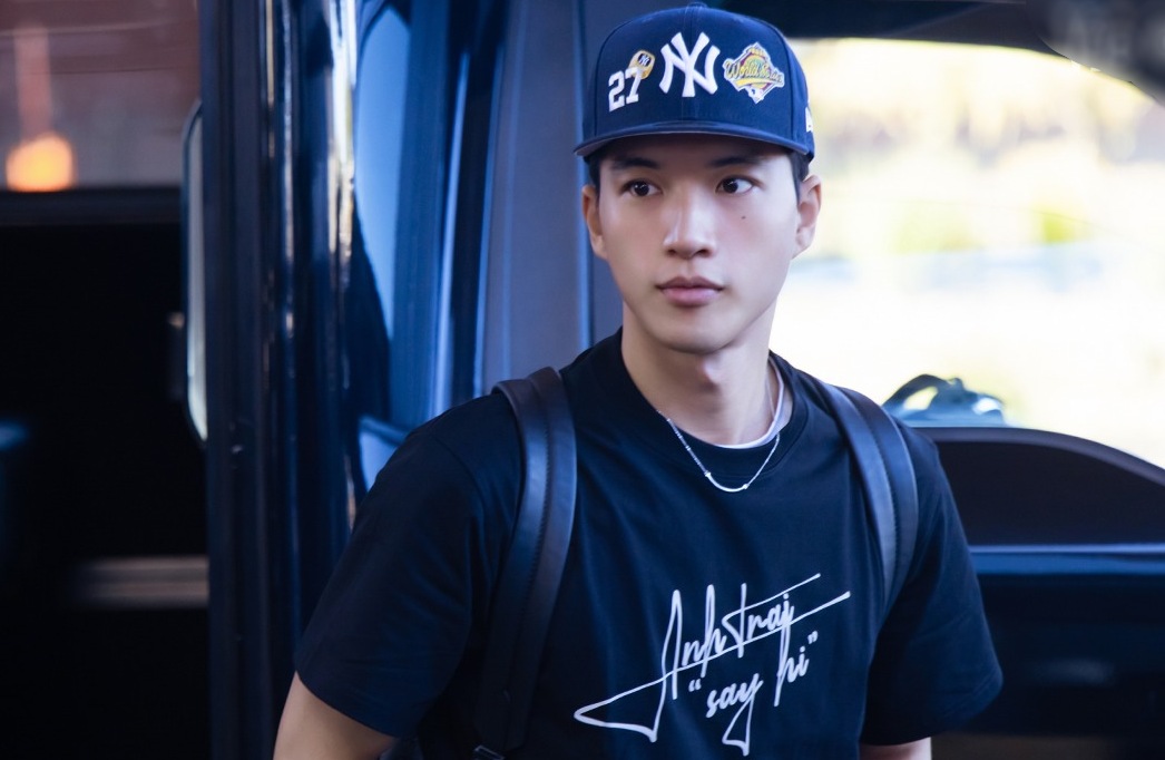 HIEUTHUHAI dat chan toi My to chuc concert. Anh: NSX Anh trai say hi