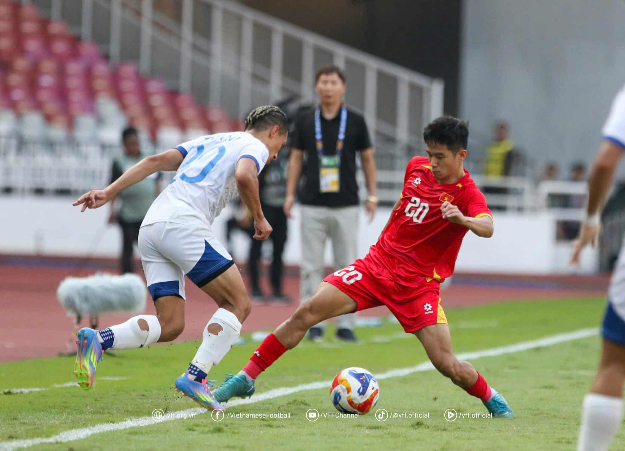 U23 Viet Nam dang choi lan luot hon. Anh: VFF
