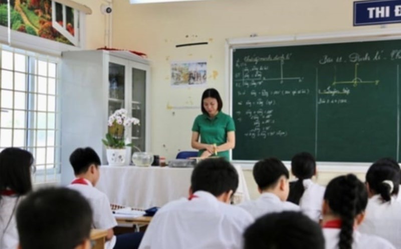 The salary table for high school teachers is expected to be applied from 2026 according to the Draft Decree on teachers' salaries. Photo: Minh Ha