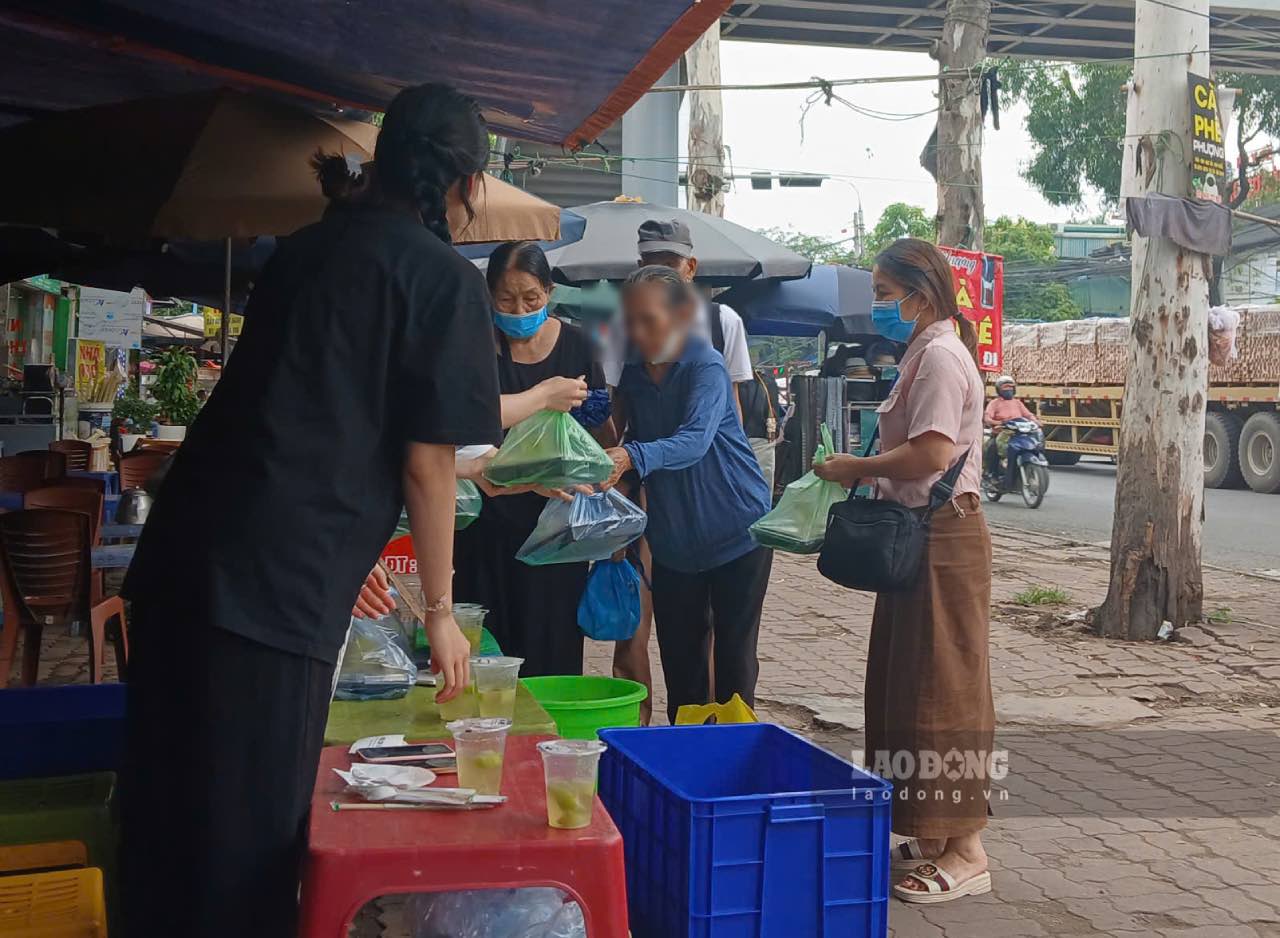 El 0 dong arroz se le da a la persona enferma. Foto: Thanh Nhan