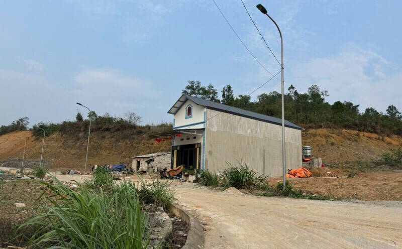 The project to expand the Hoang Van Thu resettlement area (Dong Dang town, old Cao Loc district - now Dong Dang commune, Lang Son province) has exposed many violations. Photo: Khanh Linh