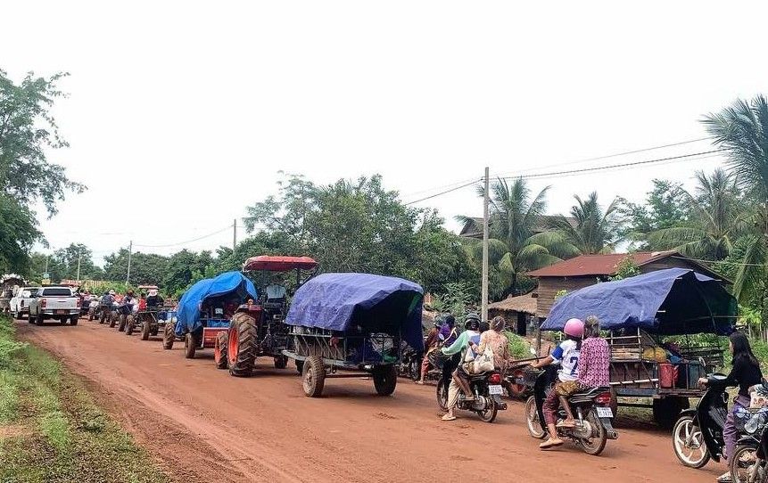 People evacuate from the Thailand - Cambodia border area in Oddar Meanchey province, Cambodia, July 24, 2025. Photo: Xinhua