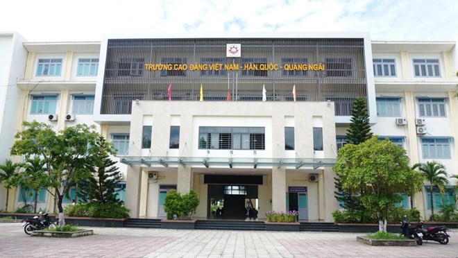 Truong Cao dang Viet Nam - Han Quoc - Quang Ngai duoc khoi cong xay dung tu thang 4.2014, tong von dau tu ODA 6,3 trieu USD. Anh: Vien Nguyen