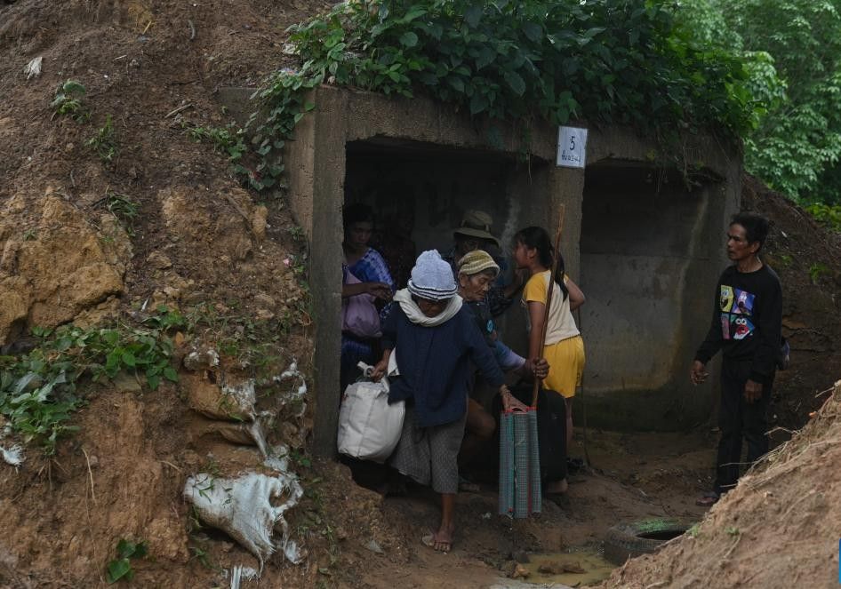 Gente evacuada en la provincia de Surin, Tailandia, despues del choque de la frontera tailandesa -cambodiana, 24 de julio de 2025. Foto: Xinhua