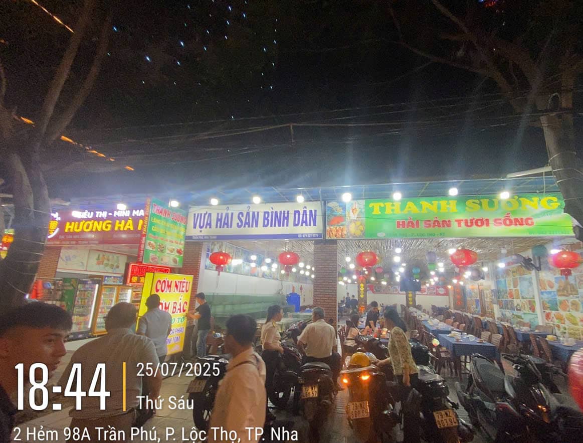Quan hai san Thanh Suong tung nhieu lan bi phan anh ve hoat dong kinh doanh khong ro rang, co dau hieu an theo ten noi tieng. Anh: Huu Long