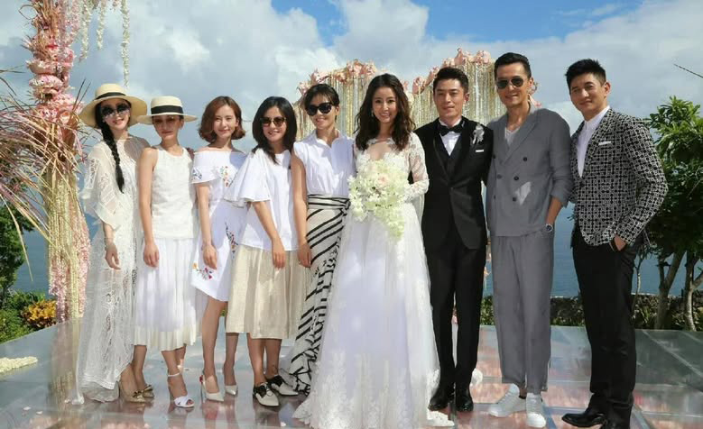 wedding photo of hea Wei Huang and Lin Tam Nhu. Photo: Taken from the clip