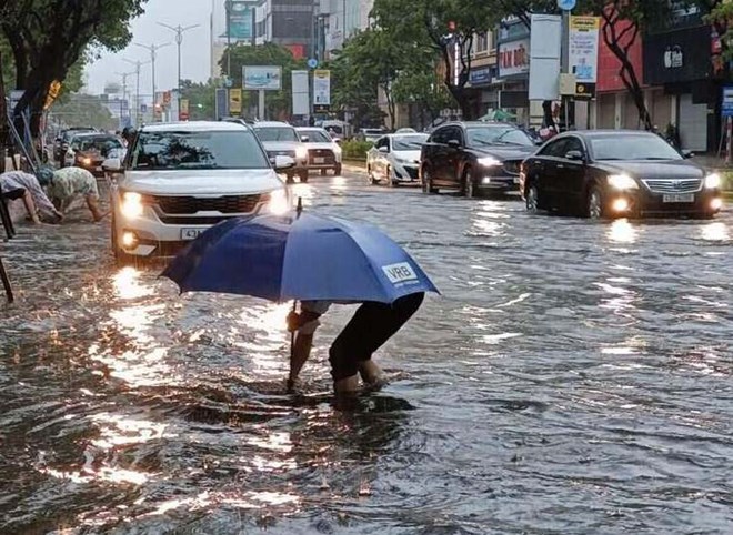 Weather forecast for the North, Thanh Hoa, Nghe An: scattered showers and thunderstorms, locally heavy rain with common rainfall of 15-30mm, some places over 80mm.