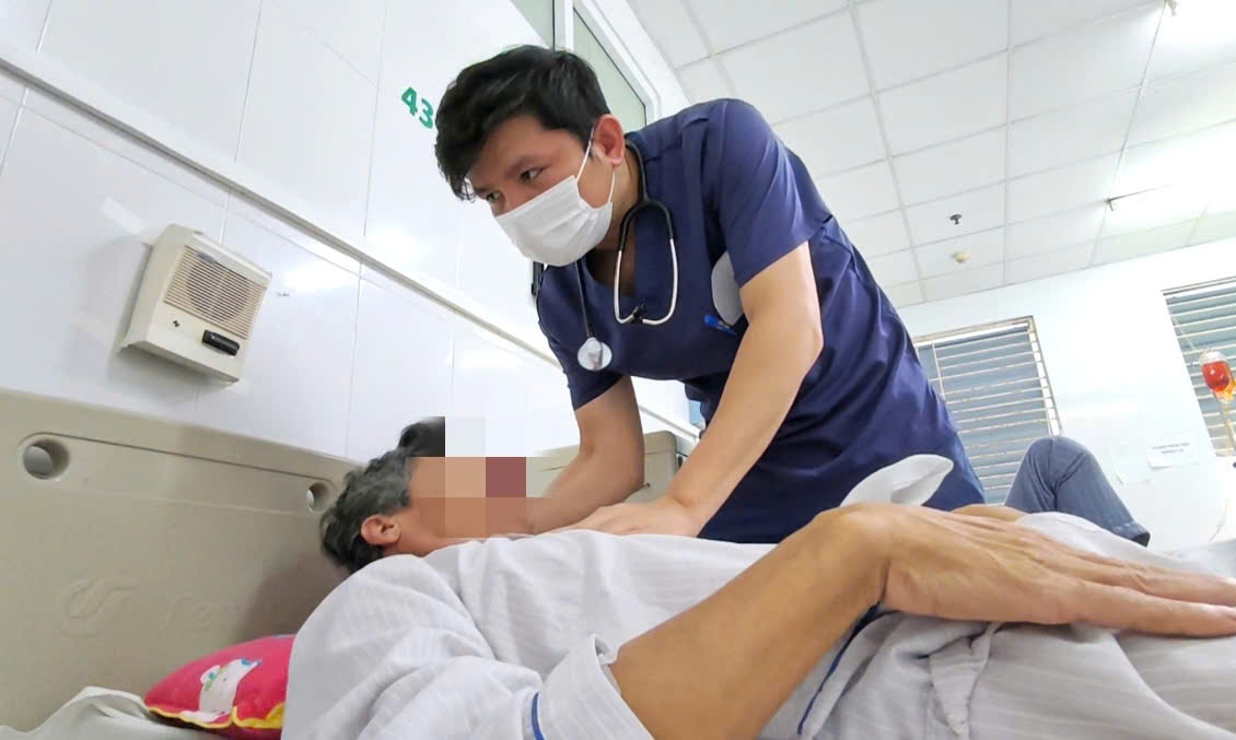 tiet canhm을 먹으면 환자는 청력을 잃습니다. 사진: Thanh Dang