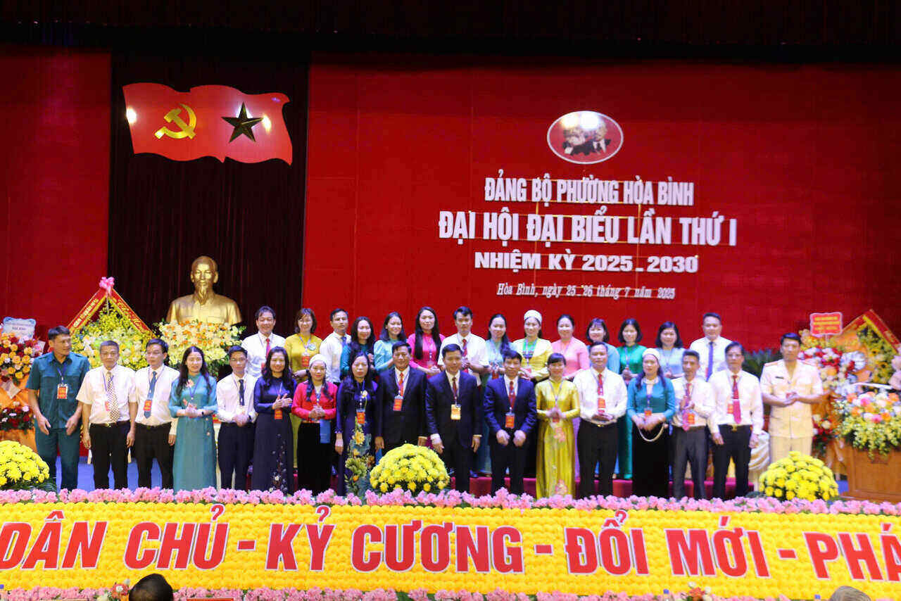 Dai hoi .Anh: Yen San