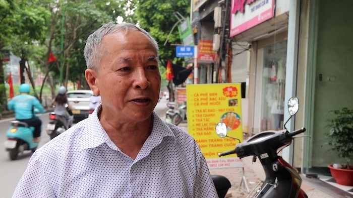 La peur constante sur les ponts temporaires au cœur de Hanoï