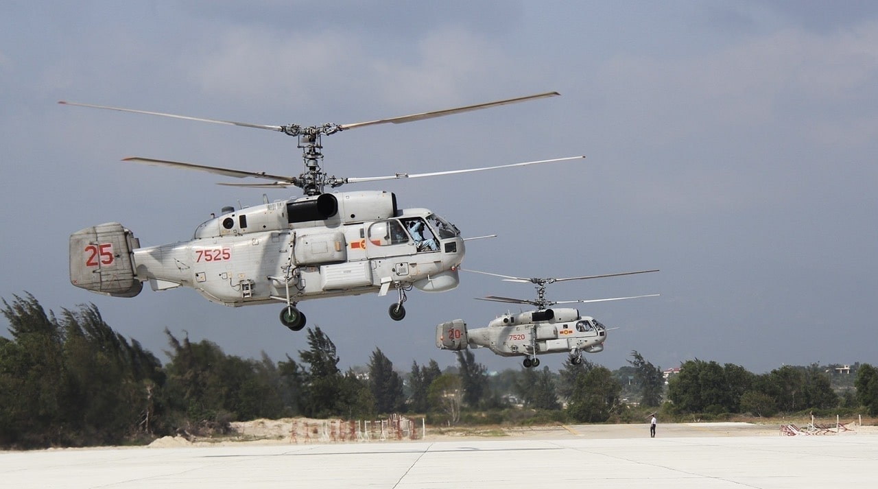 K28 helicopter, 954 Air Force - Navy Brigade training to take off and land. Photo: Navy