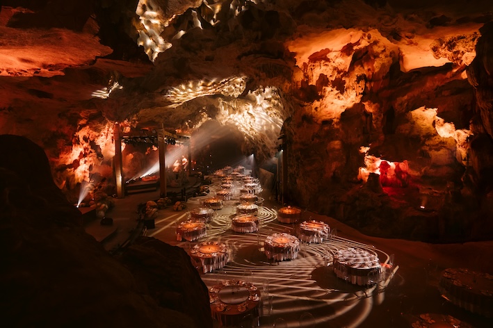 Closing this year's season, AAO officially announced that Vietnam will be the next destination of the honor journey, with Ngoc Rong Cave (Quang Ninh) chosen as the venue for the 2026 season.