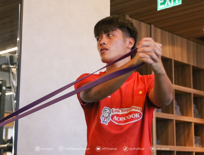 Chan thuong cua Quoc Viet khong nghiem trong. Anh: VFF
