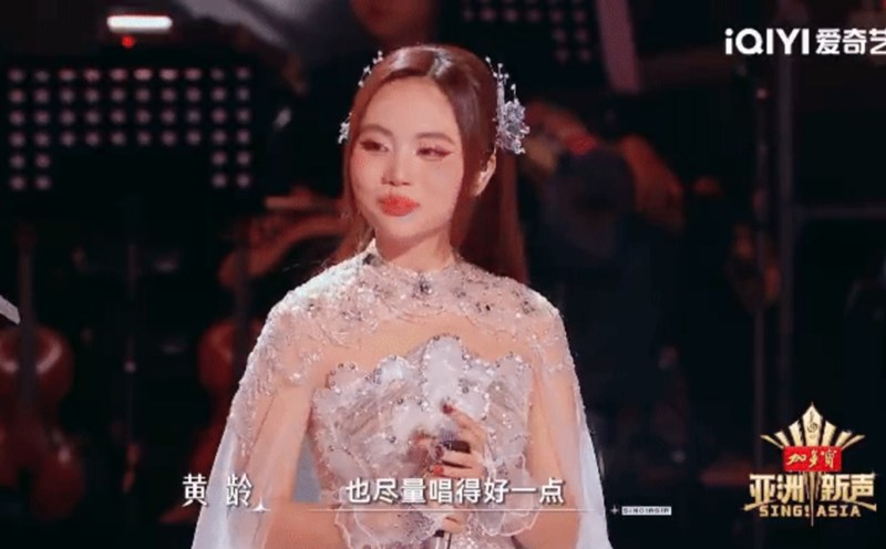 Phuong My Chi entered the top 3 of the Sing! final! Asia. Photo: Producer Sing! Asia