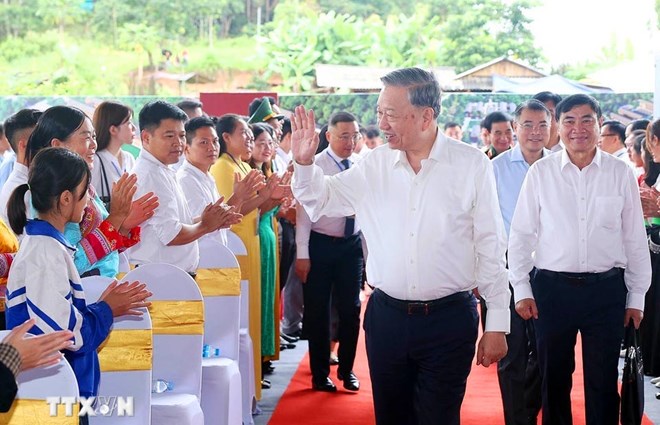 Tổng Bí thư Tô Lâm dự Lễ khởi công trường học tại xã biên giới Si Pa Phìn