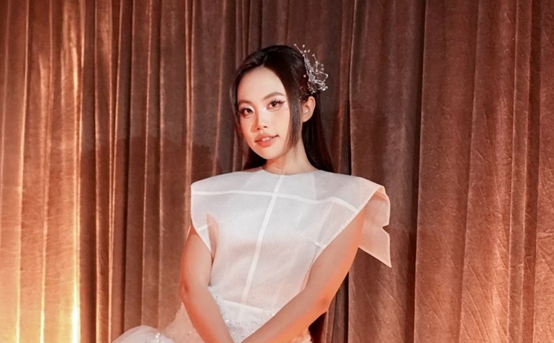 Phuong My Chi ranked 3 Sing! Asia. Photo: Character provided