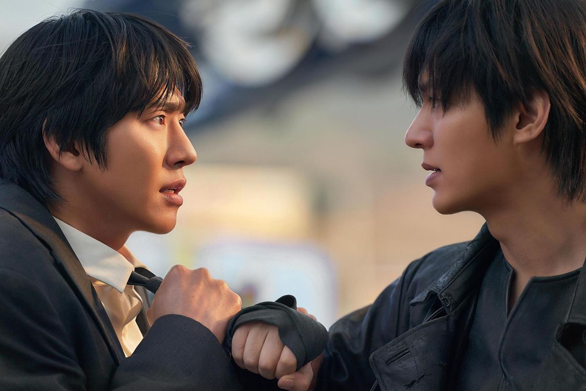 “Toan tri doc gia” bi nhieu fan cua tieu thuyet goc chi trich. Anh: Lotte Entertainment