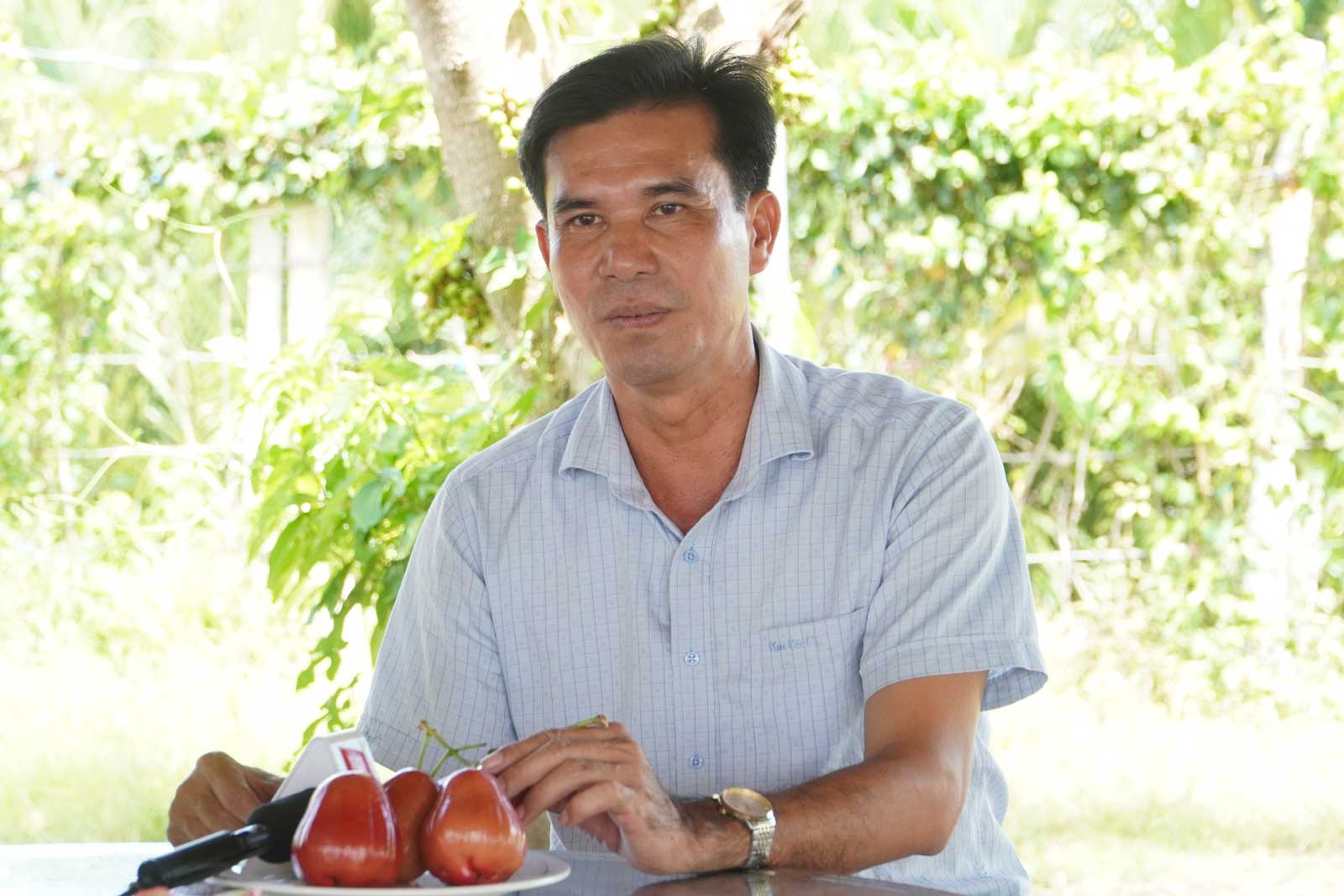 Anh Phuc (xa Cu Lao Dung, TP Can Tho) lai tao ra Man hong San Tien tu 