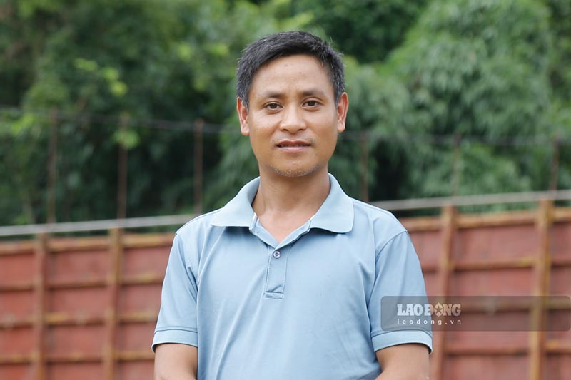 El Sr. Luong Van Phan (38 años aldea de Pa Xa Lao comuna de Thanh Yen) fue propuesto para ser recompensado por su valiente acto de rescate de personas en el caso de la rotura del cable del puente colgante. Foto: Quang Dat
