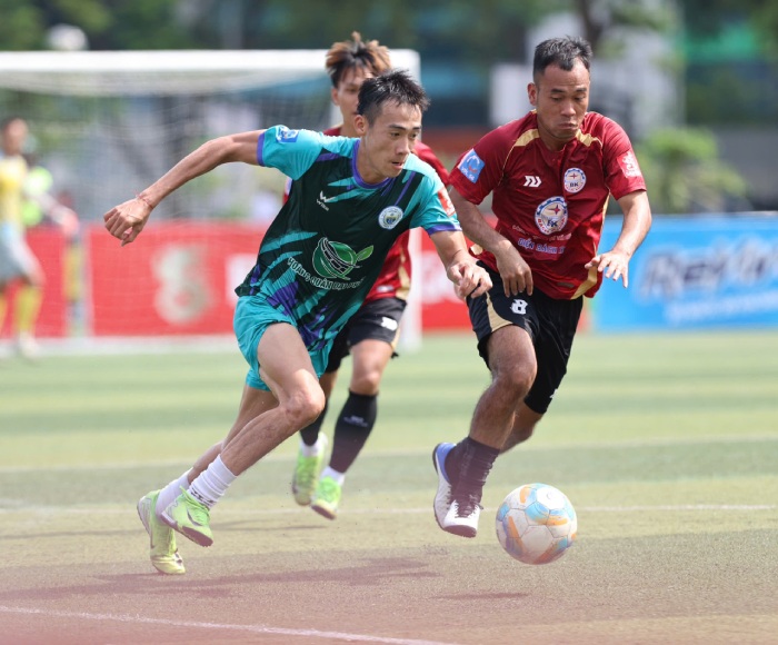 MyMy FC danh bai Dien Bach Khoa Ninh Thuan trong tran tranh hang 3. Anh: Minh Hieu