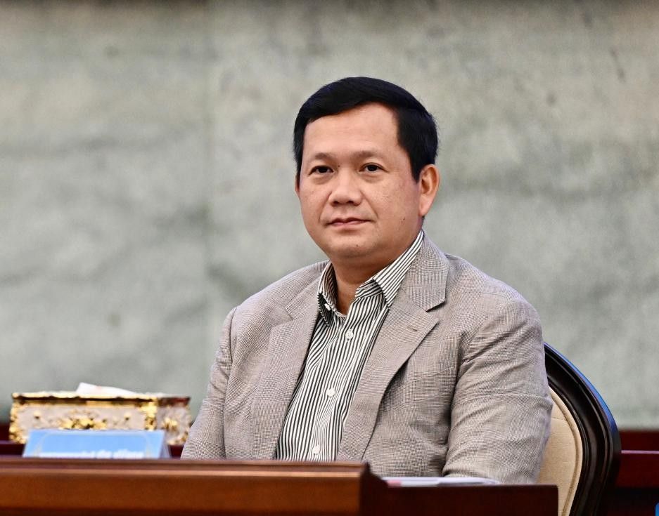 훈 마넷 캄보디아 총리는 2025년 7월 28일 말레이시아에서 열리는 태국과의 협상에 참석할 예정입니다. 사진: 신화통신