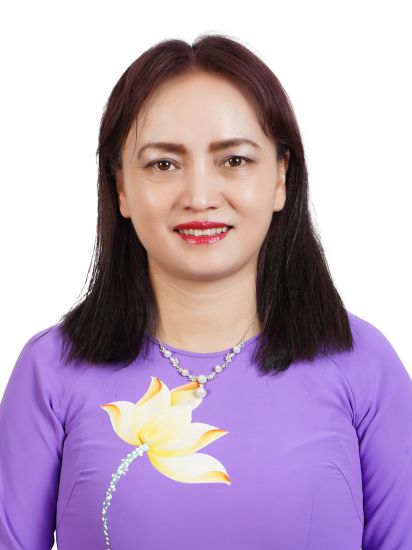 Ba Nghiem Thuy Lan - Chu tich Cong doan Cong nghiep - Nang luong Quoc gia Viet Nam (Cong doan Petrovietnam).