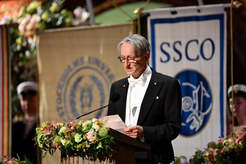 El viejo padre de la IA Geoffrey Hinton. Foto: AFP