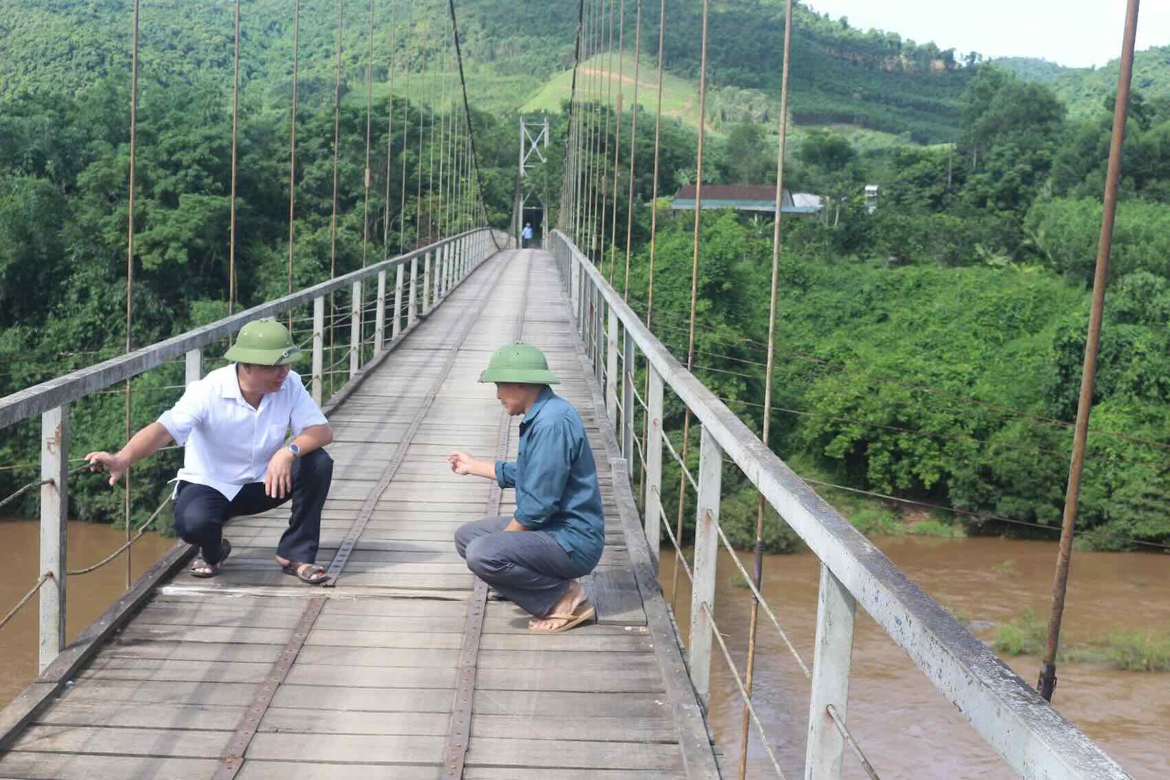 Cau xuong cap nghiem trong. Anh: Xuan Thanh