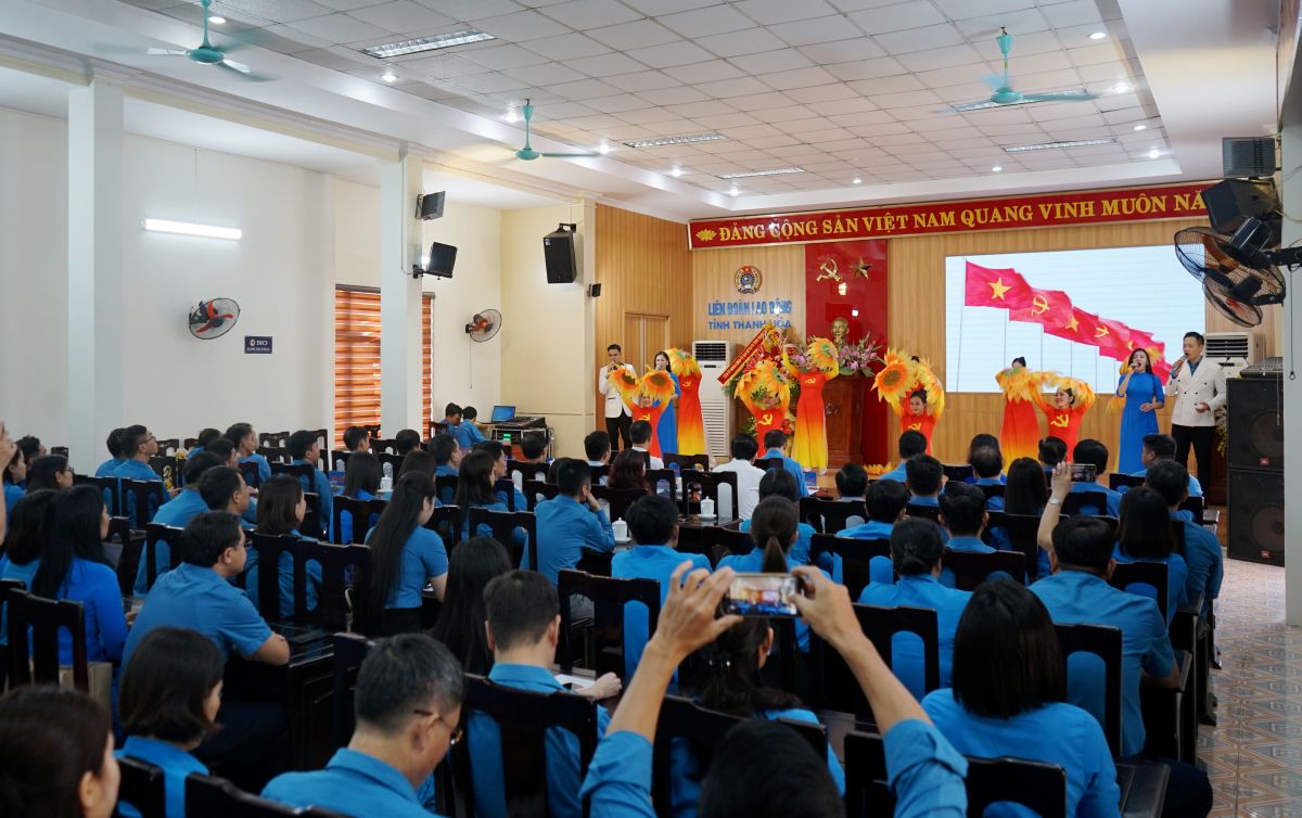 LDLD tinh Thanh Hoa to chuc toa dam ky niem 
