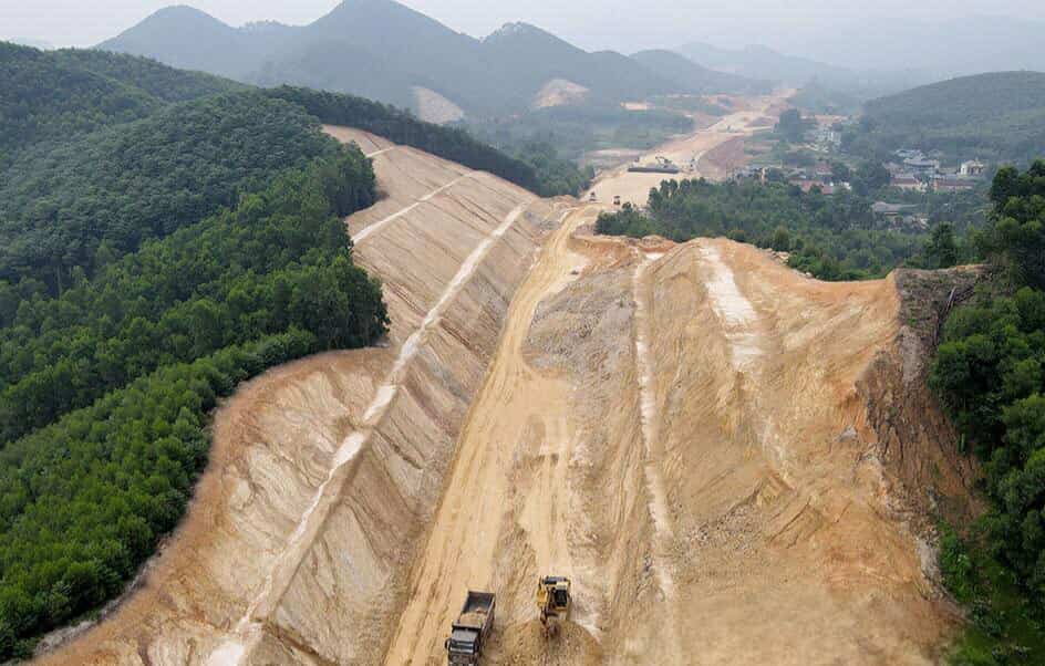 Công trường dự án cao tốc Tuyên Quang - Hà Giang. Ảnh: Quốc Việt