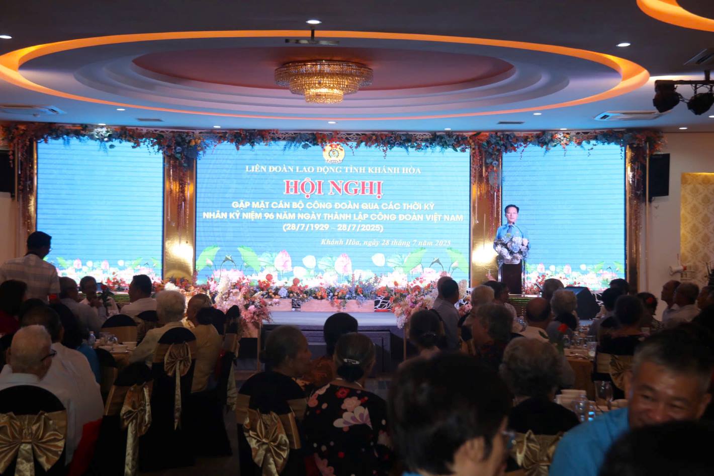 Khanh Hoaがベトナム労働組合創立96周年を記念。写真:Phuong Linh