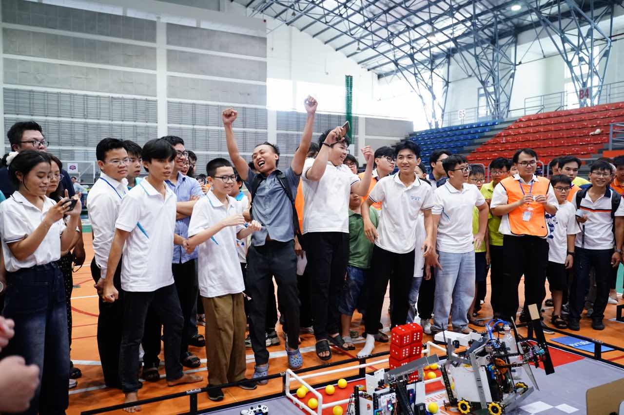 Khong khi soi noi tai cuoc thi cong nghe Robocon ORC 2025. Anh: Nhu Quynh