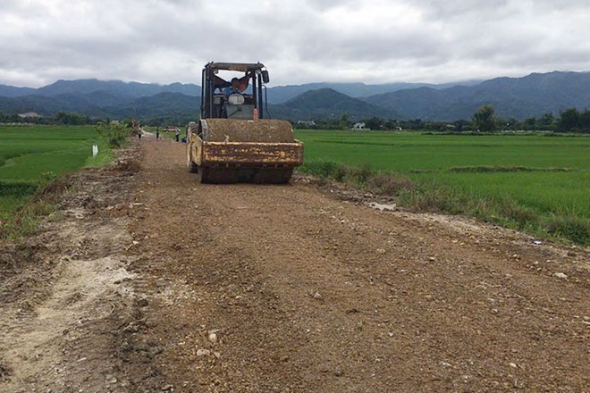 Tuyến đường lầy lội được đề xuất nâng cấp sau phản ánh của Lao Động