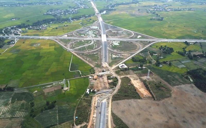 Authorities in Khanh Hoa said that they will prepare 28 resettlement areas to clear the high-speed railway project. Photo: Huu Long