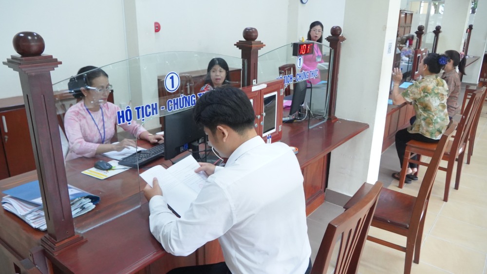 The Ministry of Home Affairs is assigned to complete the job position to serve as a basis for determining the payroll until 2031. Photo: Pham Dong