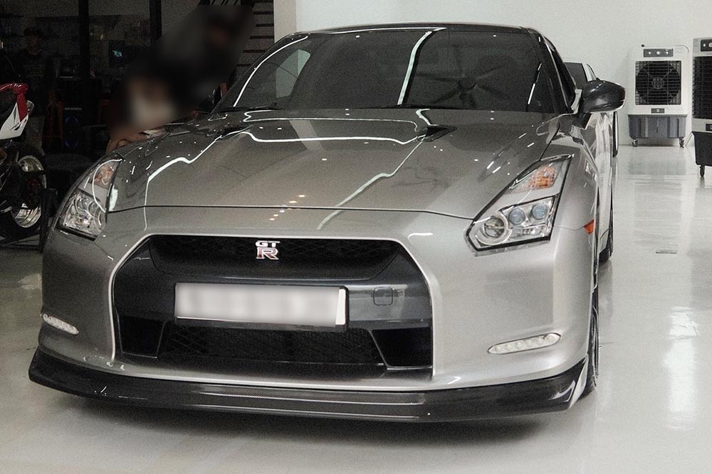 El raro Nissan GT-R R35 que aparece en Ciudad Ho Chi Minh atrae la atencion gracias a su diseño deportivo y su impresionante rendimiento. Foto: Khoa Sen