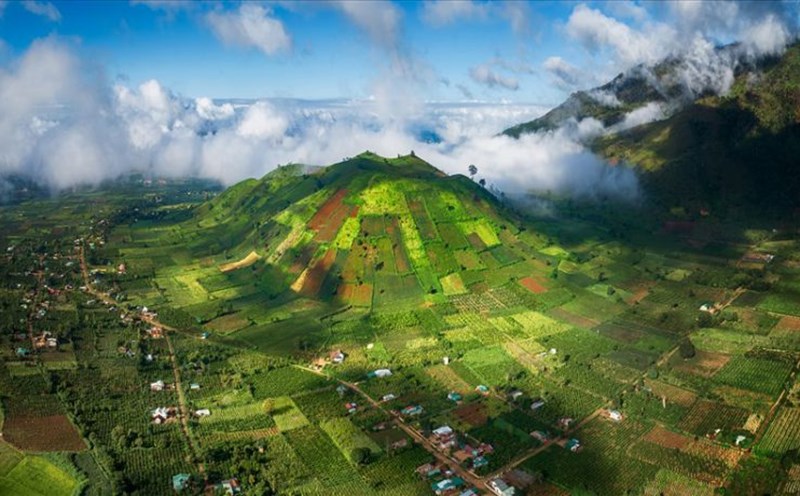 Developing the Hoan Kiem - Chu Dang Ya Sea planning, the leaders of Gia Lai province requested conservation and harmony with nature for sustainable development. Photo: THANH TUAN