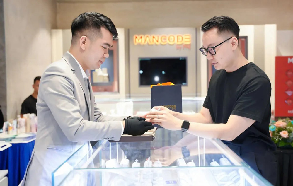 PNJ's retail revenue increased by 5.5% over the same period. Photo: Viet Hung