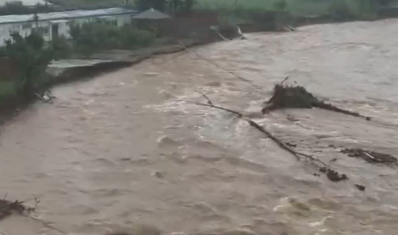 베이징의 폭우는 7월 23일부터 계속되고 있습니다. 사진: 신화통신